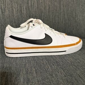 Nike Court Legacy Nature Sneakers